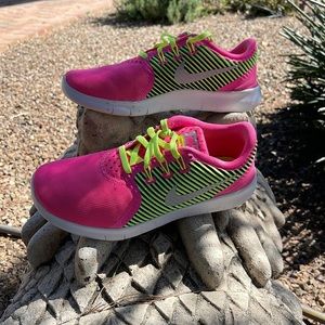 Nike Free RN CMTR Girls 5.5